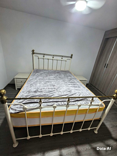 Vintage kingsize metal bed - metal,