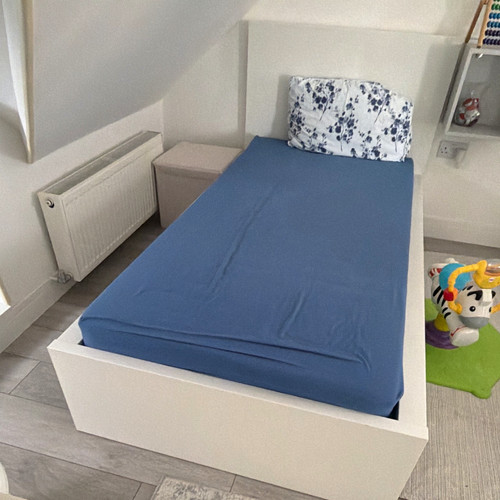 White single wood - single, bed