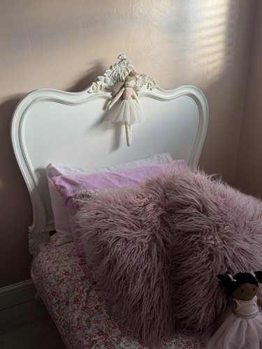 White ornate single - ornate,